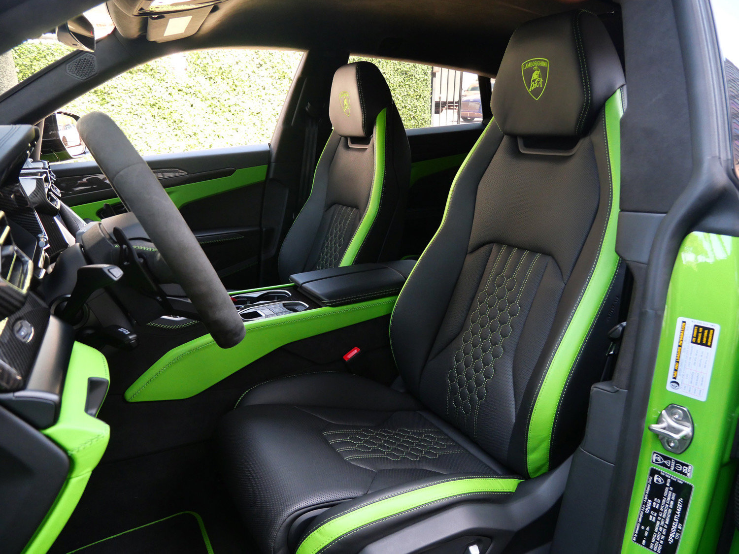 Used 2026 Lamborghini Urus SE AWD/4WD image 21