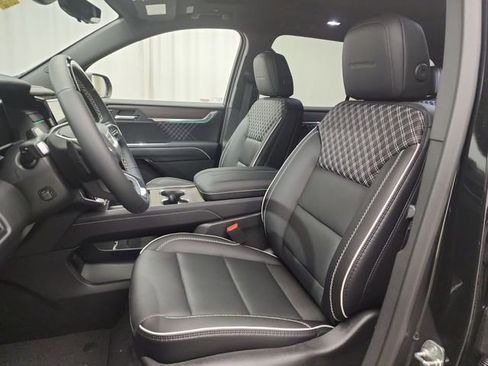 New 2026 GMC Acadia Denali w/ Super Cruise Package AWD/4WD image 14