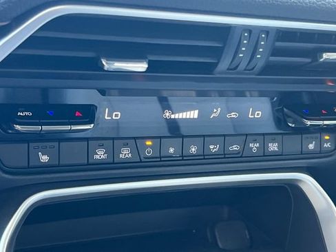Used 2024 MAZDA CX-90 Plug-In Hybrid w/ Preferred AWD/4WD image 24