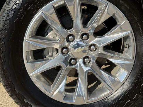 Used 2021 Chevrolet Silverado 1500 LTZ AWD/4WD image 12