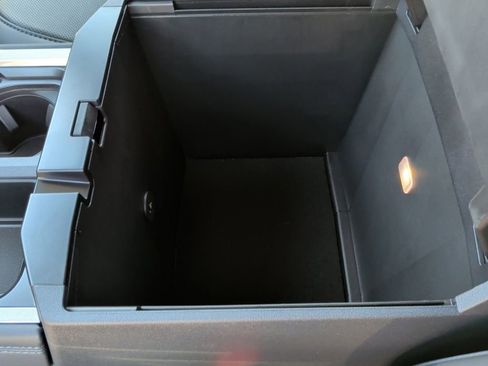 New 2026 Ford F250 Platinum image 38