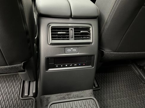 Used 2025 MAZDA CX-90 3.3 Turbo w/ Preferred Package image 12