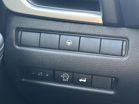 New 2026 Nissan Rogue SV FWD image 27