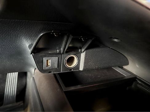 Used 2024 Toyota Camry SE FWD image 32
