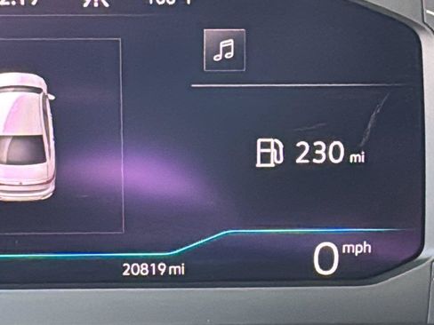 Used 2025 Volkswagen Jetta SEL FWD image 16