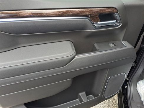 New 2026 GMC Sierra 1500 Elevation image 10