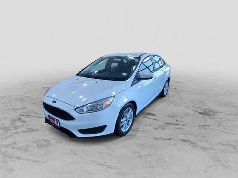 Used 2017 Ford Focus SE image 6