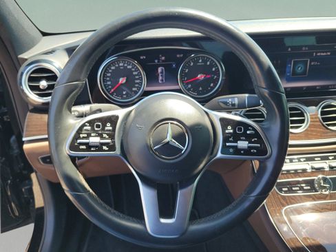 Used 2019 Mercedes-Benz E 300 image 23