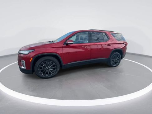 Used 2023 Chevrolet Traverse RS image 4