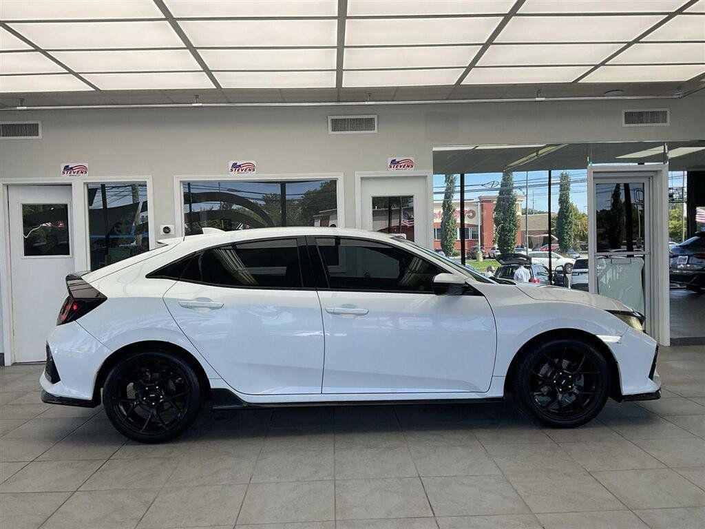 Used 2018 Honda Civic Sport image 4