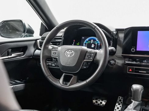Certified 2025 Toyota Camry SE w/ Convenience Package FWD image 16