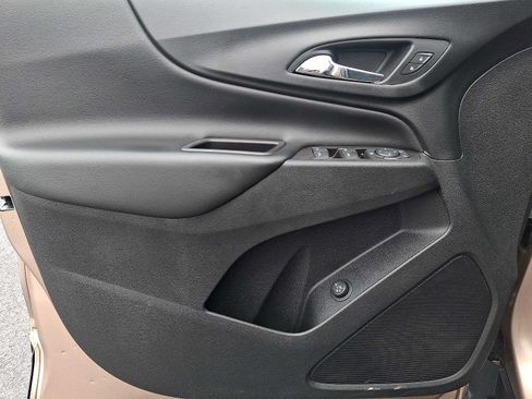 Used 2019 Chevrolet Equinox LT AWD/4WD image 12