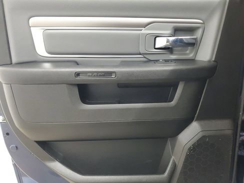 Used 2021 RAM 1500 Classic SLT image 14