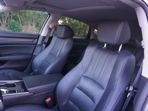 Used 2020 Honda Accord EX-L image 29