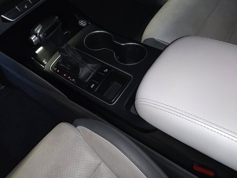 Used 2016 Kia Sorento SX FWD image 26