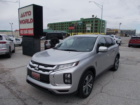 Used 2024 Mitsubishi Outlander Sport AWD image 1
