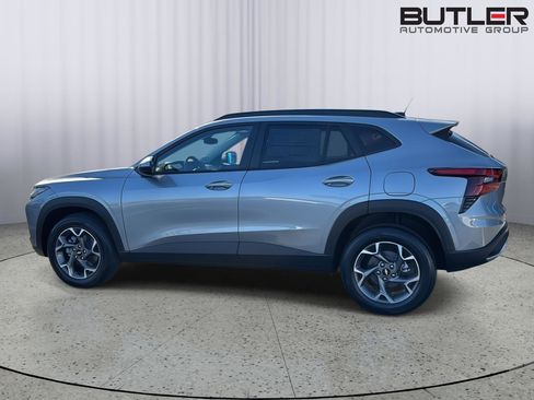 New 2026 Chevrolet Trax LT w/ Driver Confidence Package image 3