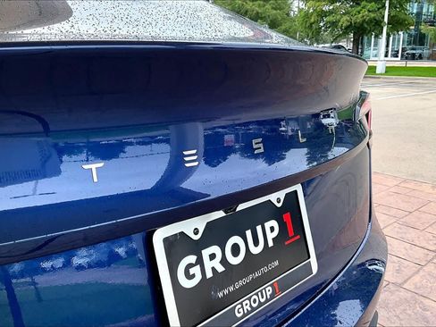Used 2025 Tesla Model 3 Long Range RWD image 27
