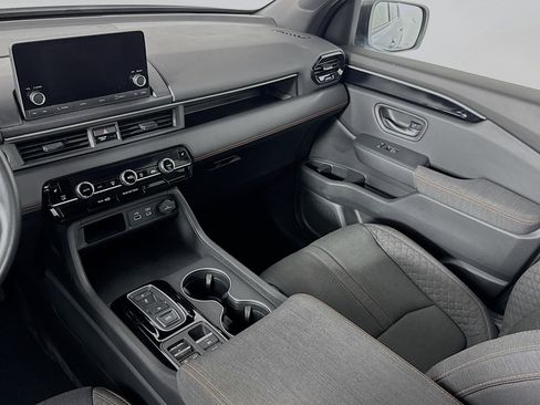 Certified 2023 Honda Pilot Sport image 22