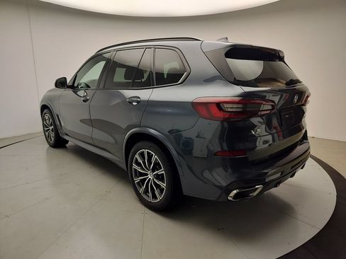 Used 2022 BMW X5 xDrive40i w/ M Sport Package AWD/4WD image 4
