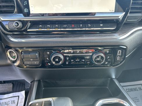 Used 2023 Chevrolet Silverado 1500 LTZ image 11