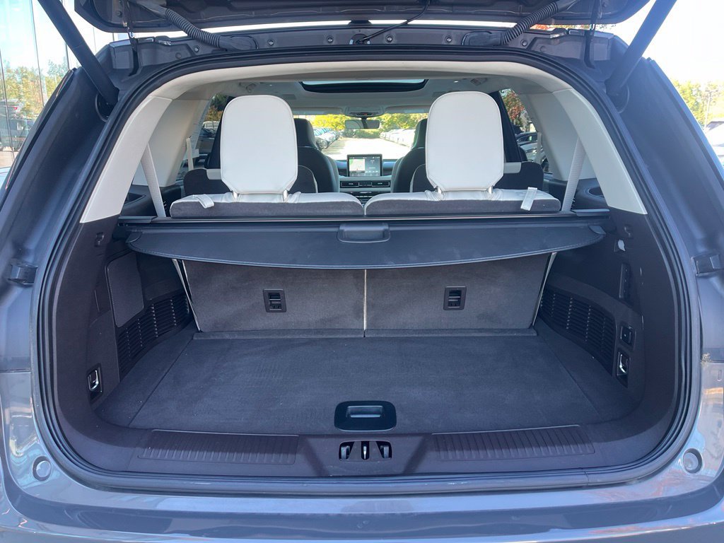 Used 2022 Lincoln Aviator Black Label Grand Touring w/ Class IV Trailer Tow Package AWD/4WD image 12