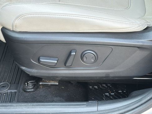 Used 2022 Hyundai Tucson SEL w/ Convenience + Premium Package FWD image 24