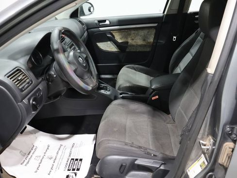 Used 2010 Volkswagen Jetta S image 9