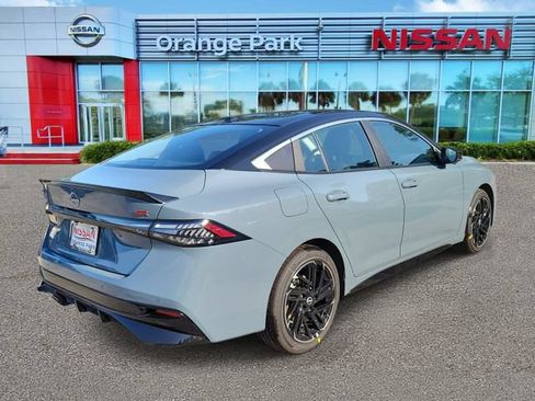 New 2026 Nissan Sentra SR w/ SR Premium Package FWD image 2