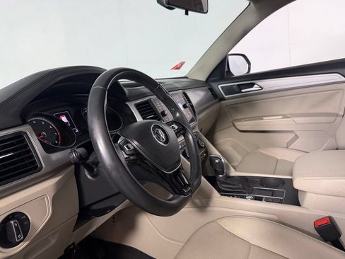 Used 2019 Volkswagen Atlas SE FWD image 20