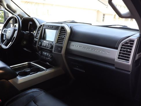 Used 2017 Ford F350 Lariat w/ Chrome Package AWD/4WD image 17