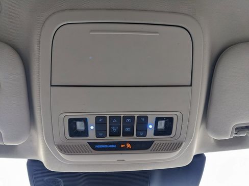 Used 2020 Ford Explorer Platinum w/ Premium Technology Package image 65