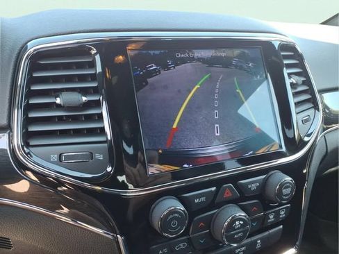 Used 2019 Jeep Grand Cherokee Trailhawk AWD/4WD image 26