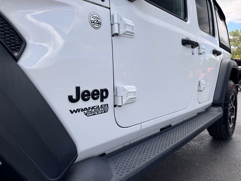 Used 2021 Jeep Wrangler Unlimited Sport image 3