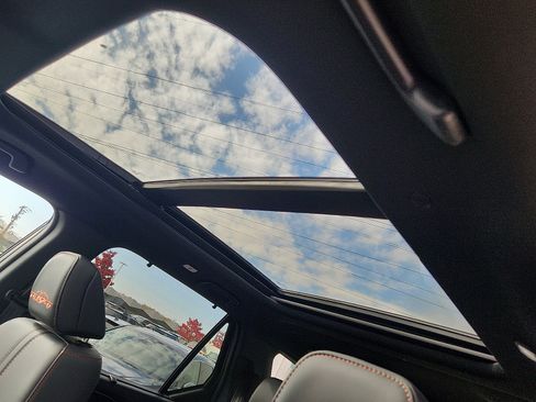 New 2025 Honda Pilot TrailSport image 10