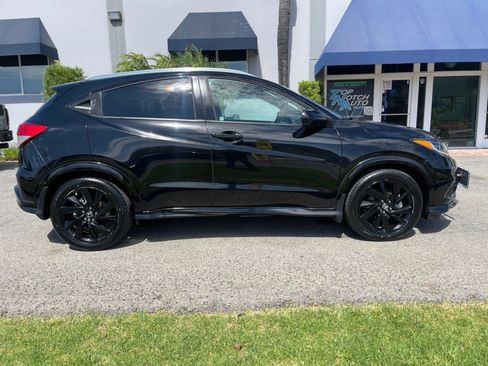 Used 2022 Honda HR-V Sport image 4