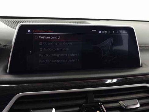 Used 2022 BMW 740i xDrive w/ M Sport Package image 31