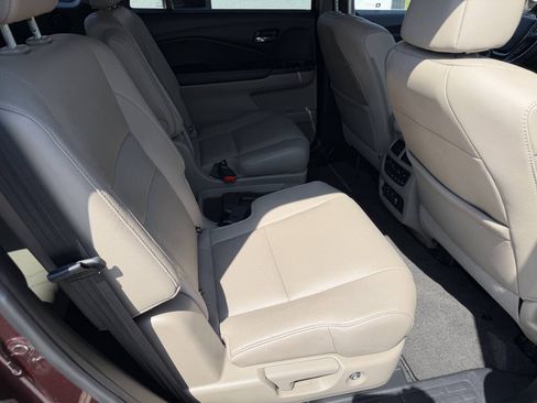 Used 2016 Honda Pilot Elite image 21