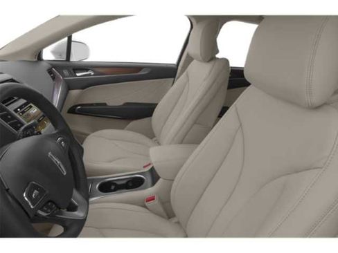 Used 2018 Lincoln MKC Reserve w/ Lincoln MKC Climate Package image 6