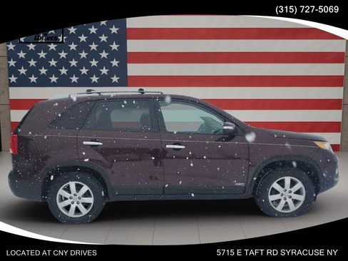 Used 2013 Kia Sorento LX w/ Convenience Pkg AWD/4WD image 4
