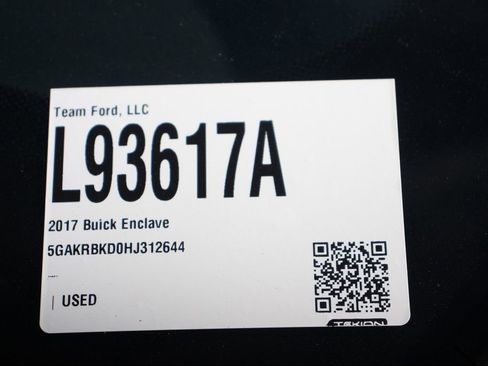 Used 2017 Buick Enclave Leather FWD image 29