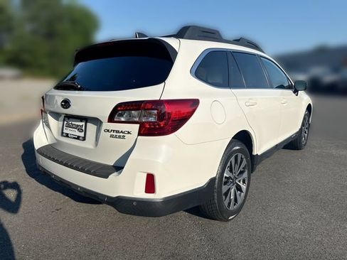 Used 2017 Subaru Outback 2.5i Limited AWD/4WD image 8