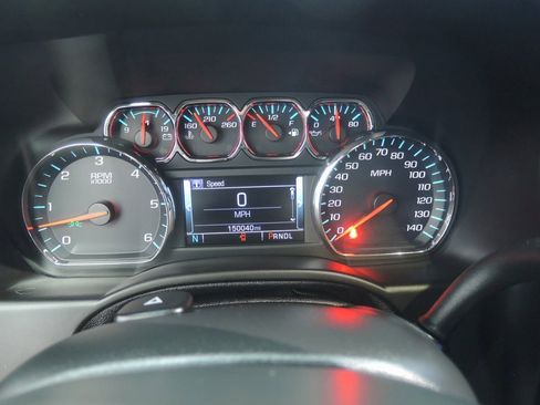 Used 2018 Chevrolet Tahoe LT image 14