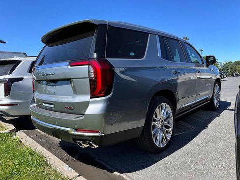 Used 2026 GMC Yukon Denali w/ Denali Reserve Package AWD/4WD image 4
