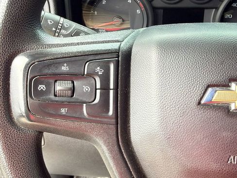 Used 2024 Chevrolet Silverado 2500 Custom w/ Custom Value Package image 7