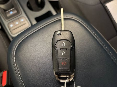 Used 2022 Ford Maverick XL FWD image 18