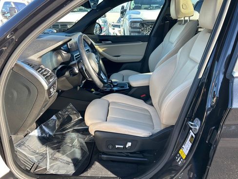 Used 2024 BMW X3 xDrive30i w/ Premium Package image 9
