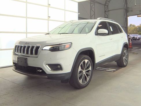 Used 2021 Jeep Cherokee Limited w/ Elite Package AWD/4WD image 8
