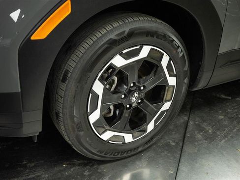 Used 2025 Hyundai Santa Fe SEL image 4