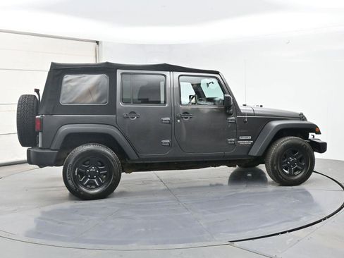 Used 2017 Jeep Wrangler Unlimited Sport w/ Connectivity Group image 22